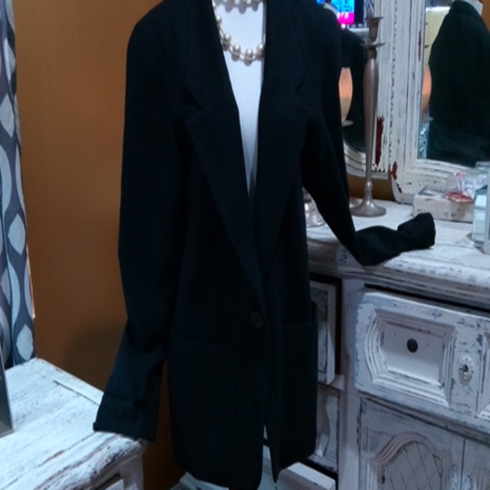 Lgr vintage black Blazer size 4 made in USA